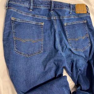 American eagle extreme flex 38 x 34 men’s stretch jeans.